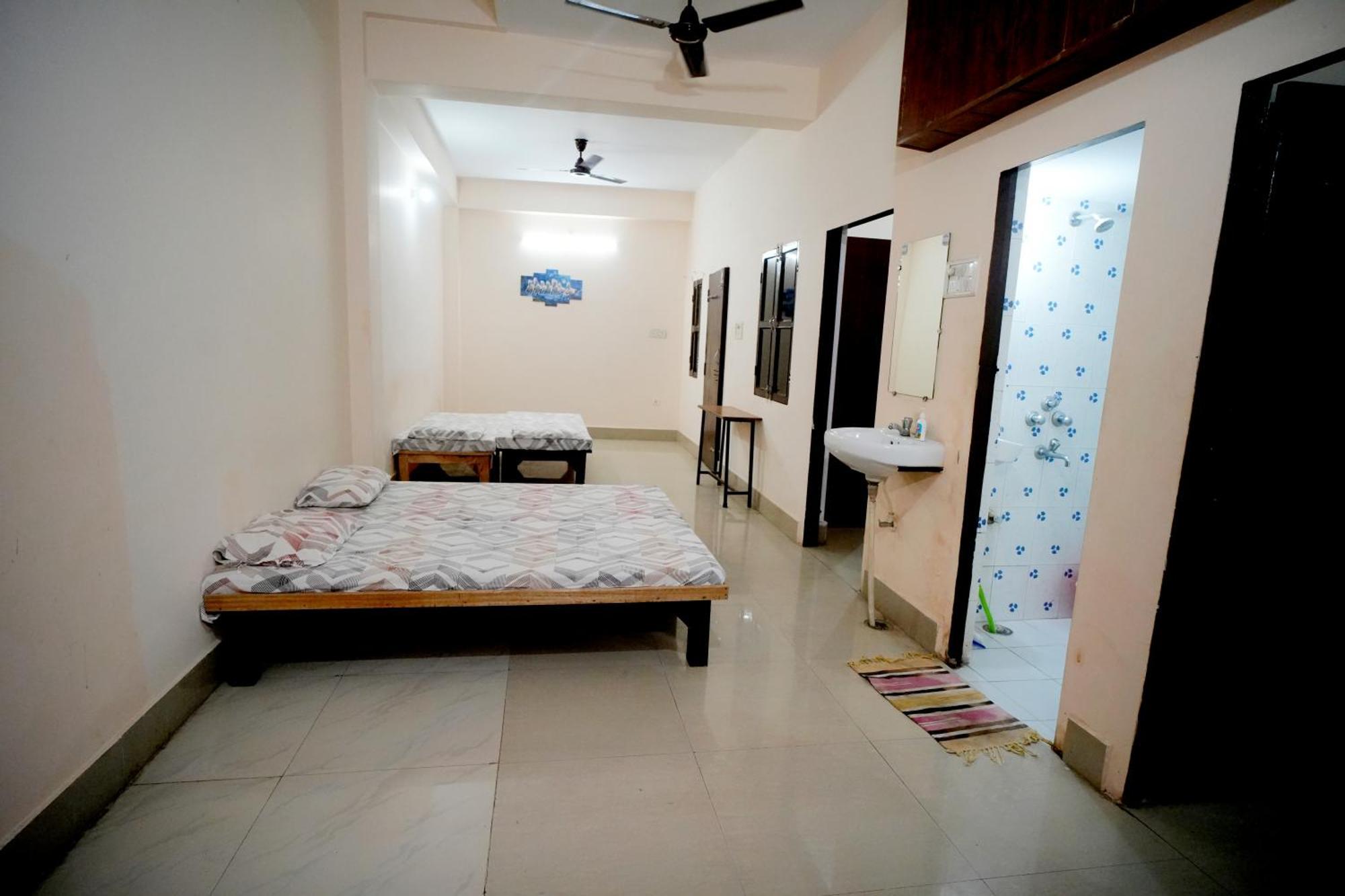 Banaras Gully House 500 Ft From The Ghats Varanasi Exterior foto